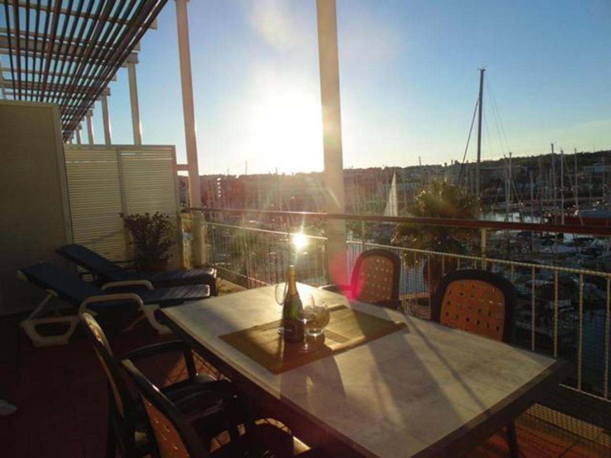 Stunning 2-Bed Penthouse In Lagos 250M From Beach Экстерьер фото