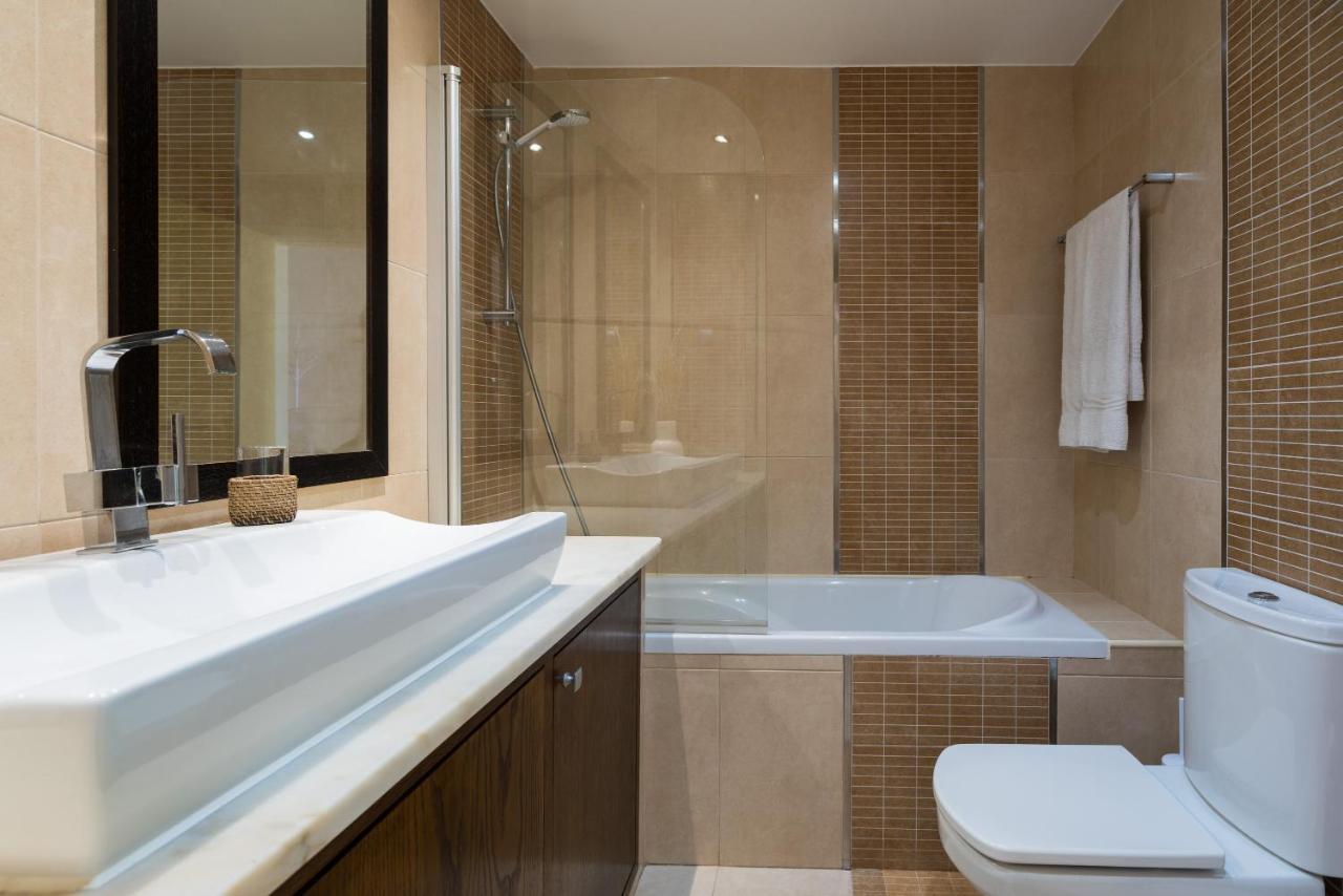 Stunning 2-Bed Penthouse In Lagos 250M From Beach Экстерьер фото